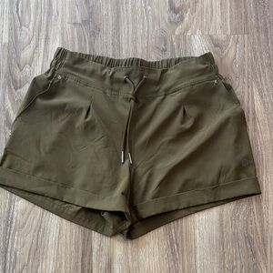 Mondetta Khaki Women's Hiking or Running‎ Shorts Never Worn